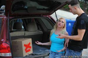 Original 900 px/ 599 px