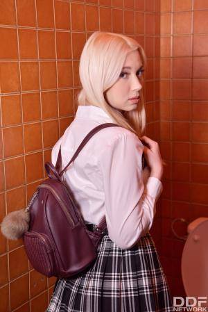 Original 2667 px/ 4000 px