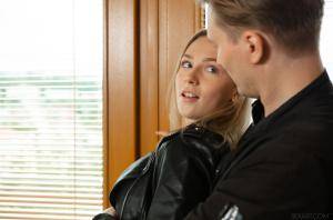 Original 2048 px/ 1358 px