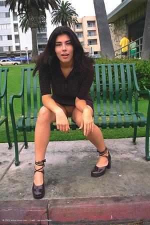 Original 682 px/ 1024 px