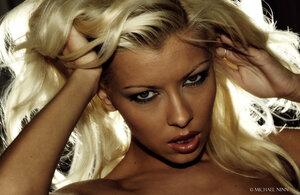 Original 2048 px/ 1334 px