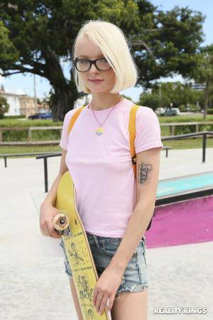 Original 2000 px/ 3000 px