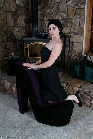 Original 683 px/ 1024 px