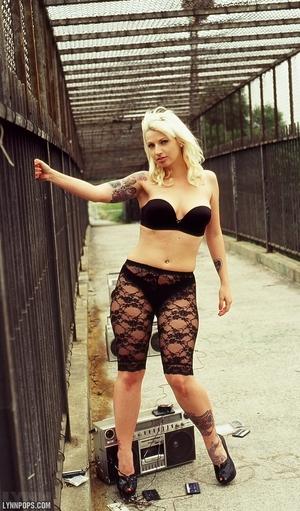 Original 859 px/ 1462 px