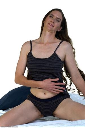 Original 682 px/ 1024 px