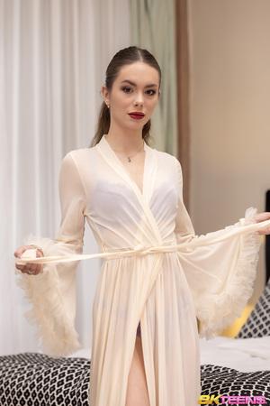 Original 2000 px/ 3000 px