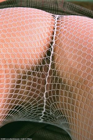 Original 682 px/ 1024 px