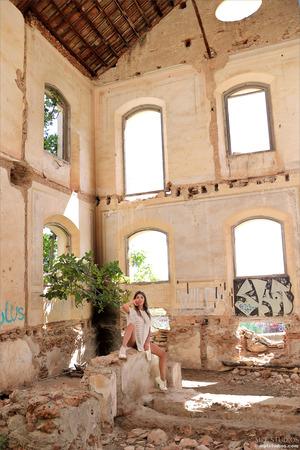 Original 2001 px/ 3000 px