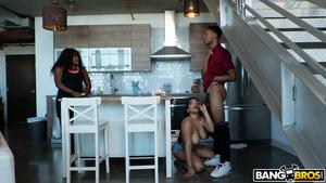 Original 2000 px/ 1127 px