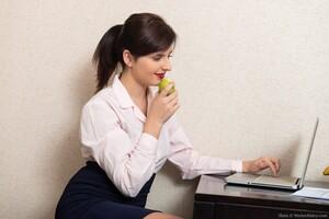 Original 3000 px/ 2003 px