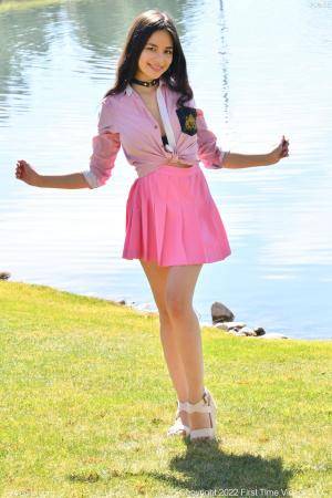 Original 852 px/ 1280 px