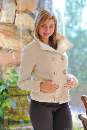 #FTVGirls Mia - First Time Shoot