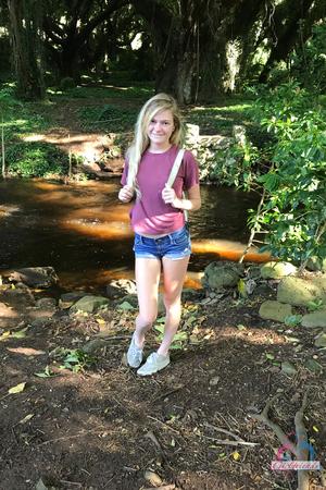 Original 2000 px/ 3000 px