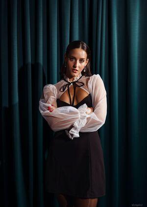 Original 3000 px/ 4200 px