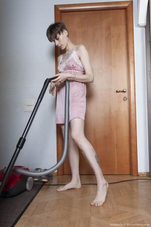 #WeAreHairy Amelinda - Brown Door Pink Gown