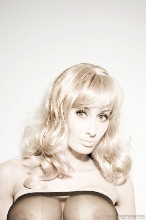 Original 1065 px/ 1600 px