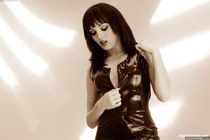 Original 1600 px/ 1067 px