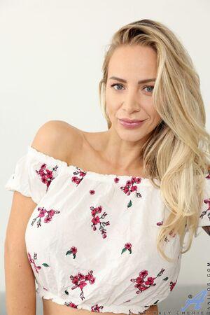 Original 720 px/ 1080 px