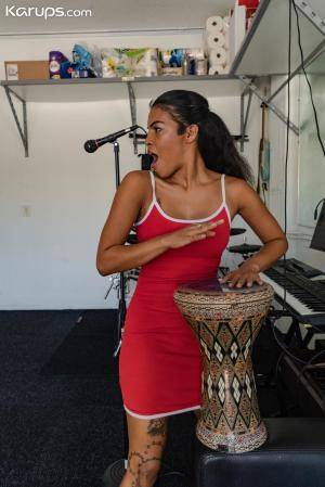 Original 1334 px/ 2000 px