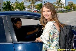 Original 900 px/ 603 px