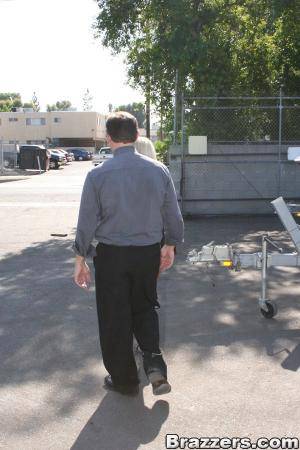 Original 600 px/ 900 px