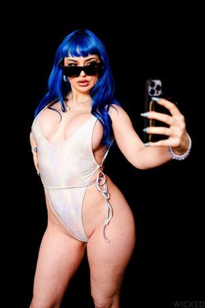 Original 1280 px/ 1920 px