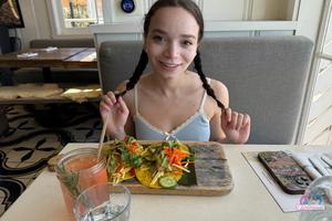 Original 3000 px/ 2000 px