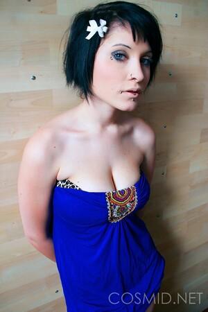 Original 1067 px/ 1600 px