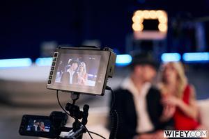 Original 2999 px/ 2000 px