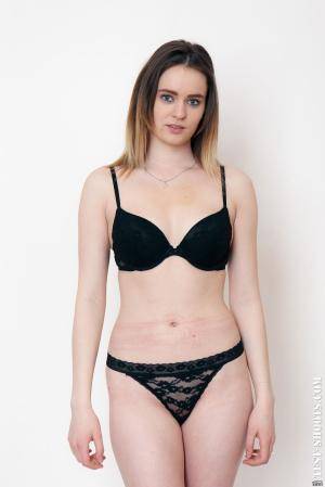 Original 854 px/ 1280 px