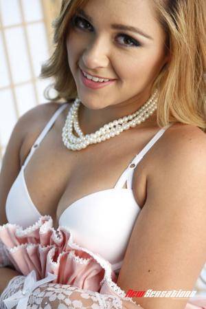 Original 683 px/ 1024 px