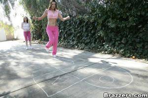 Original 900 px/ 600 px