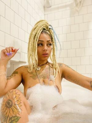 Original 1536 px/ 2048 px