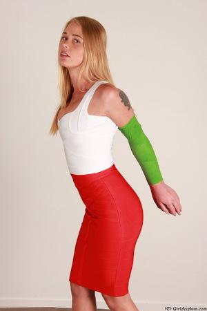 Original 853 px/ 1280 px