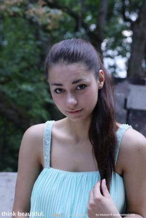 Original 854 px/ 1280 px