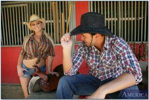 Original 850 px/ 571 px