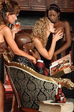 Original 507 px/ 768 px