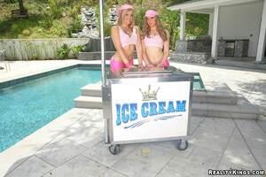 Original 900 px/ 600 px