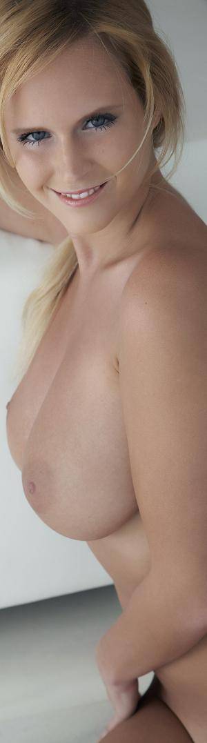 #MetArt Raylene A AKA Zuzana Drabinova - Esuberante