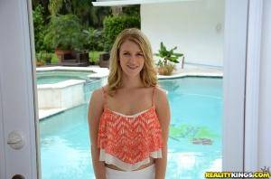 Original 3840 px/ 2542 px