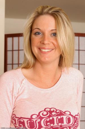 Original 680 px/ 1024 px