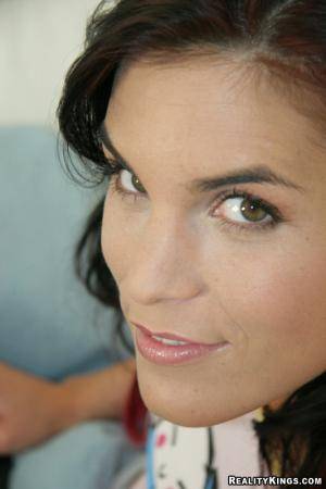 Original 533 px/ 800 px