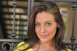 Original 1600 px/ 1064 px