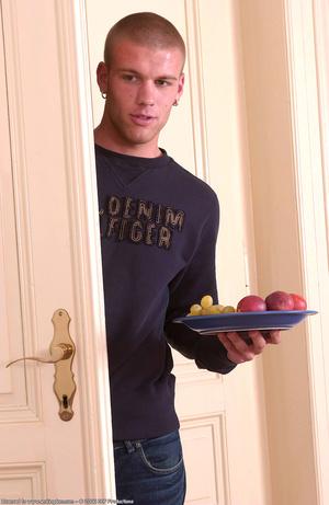 Original 667 px/ 1024 px