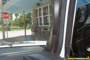 Original 3840 px/ 2568 px