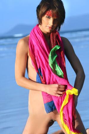 Original 525 px/ 790 px