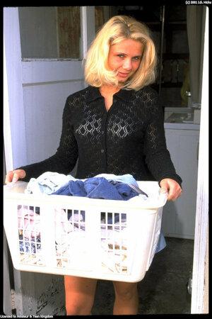 Original 683 px/ 1024 px