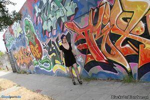 Original 1600 px/ 1067 px