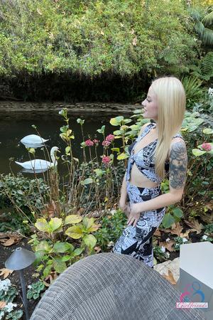 Original 2000 px/ 3000 px