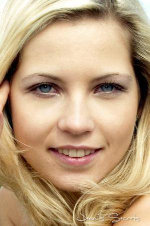 Original 762 px/ 1145 px